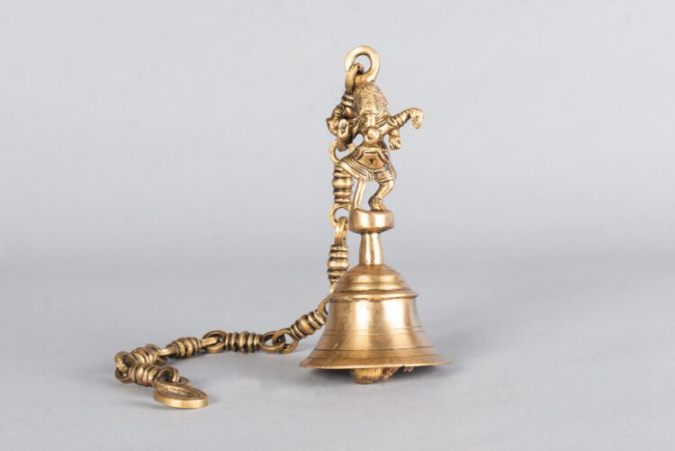 Campana con Cadena  Figura Ganesh