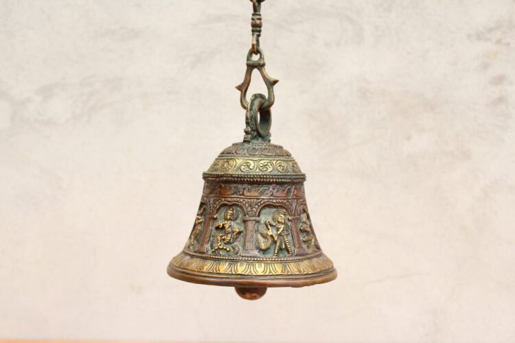 Campana tallada