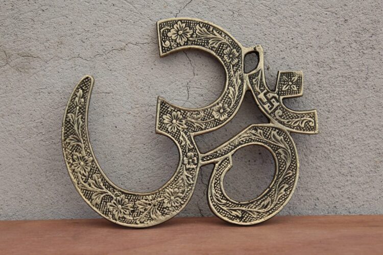 OM en Bronce 11 cms - Imagen 4