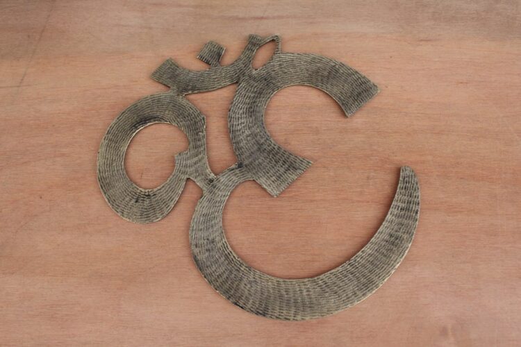 Simbolo OM en Bronce - Imagen 2