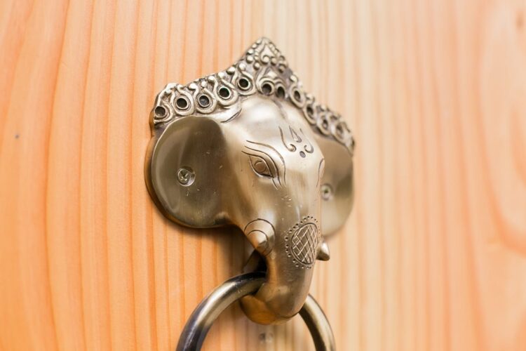 Toca puerta Ganesh en Bronce - Imagen 4