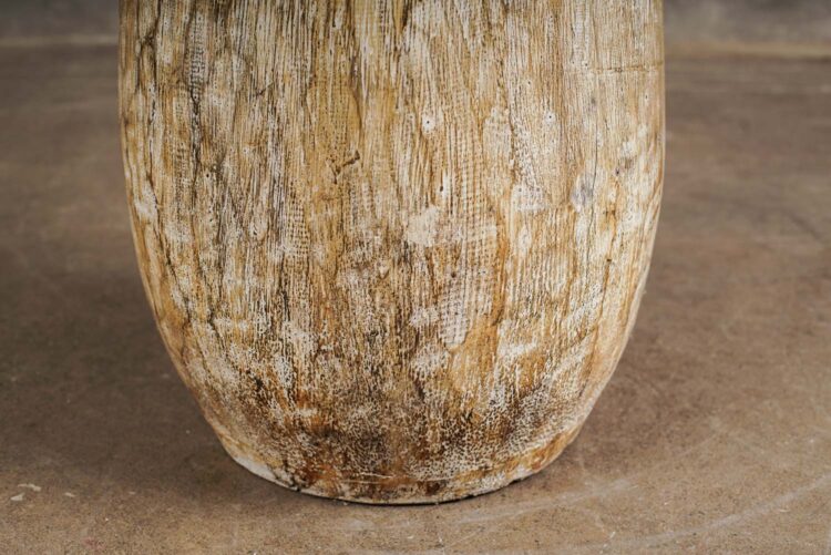 Vasija de tronco de palma tallado beige - Imagen 4