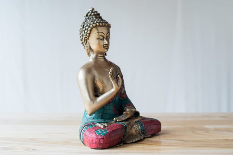 Buda con incrustación de piedras - Imagen 4