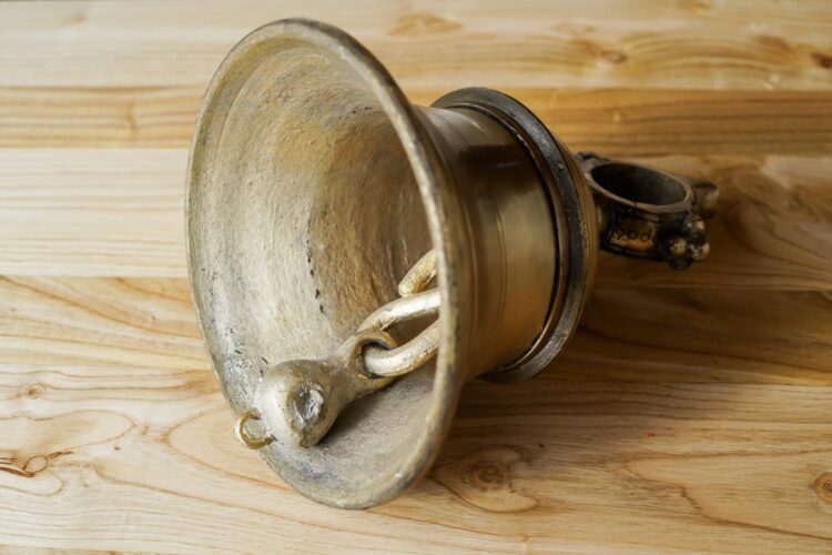 Campana grande de bronce - Imagen 3