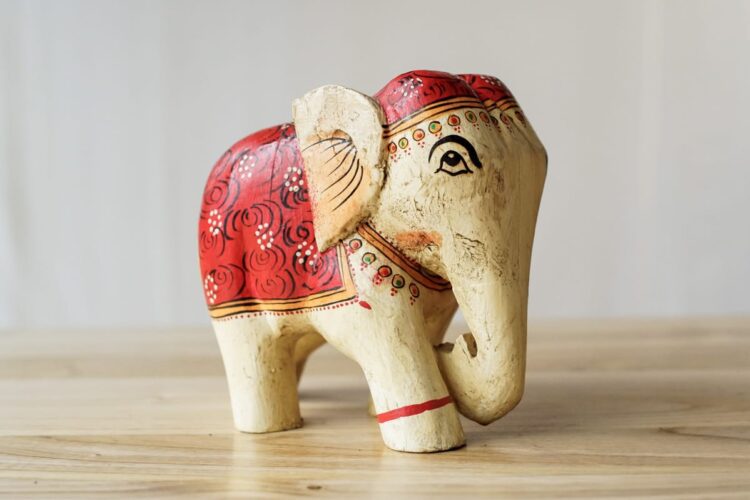 Elefante pintado - Imagen 2
