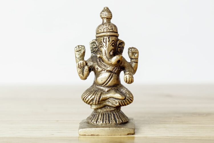 Ganesha pequeño de bronce - Imagen 2