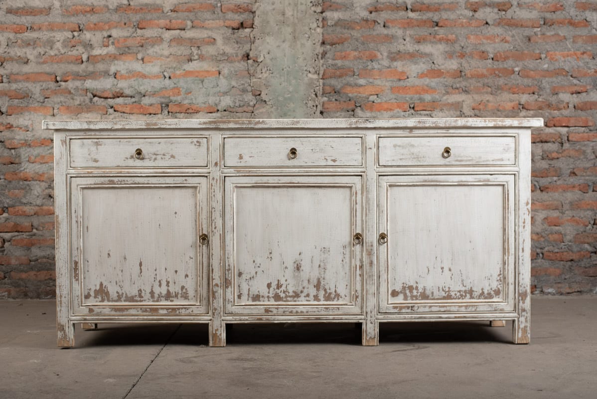 Mueble chino blanco decapado