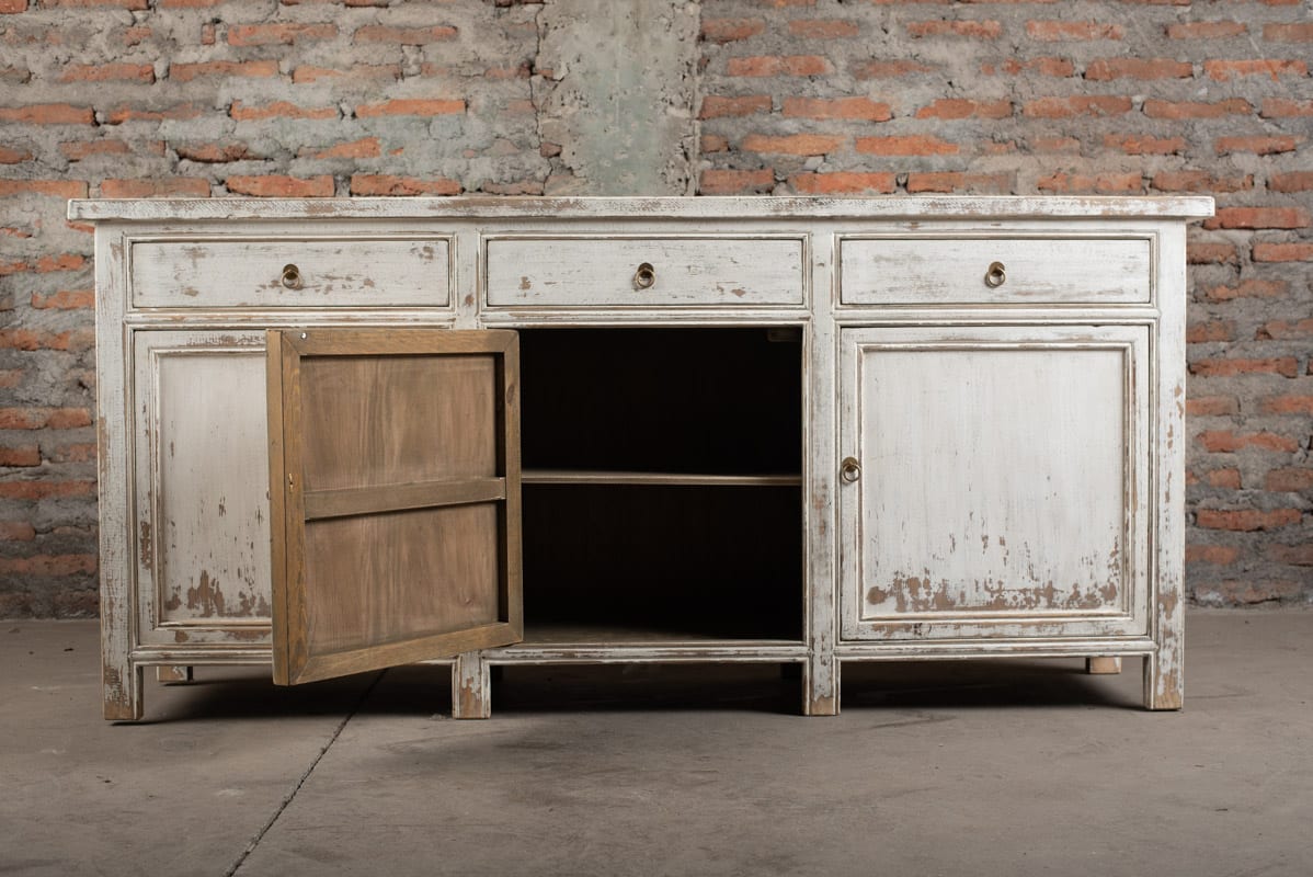 Mueble chino blanco decapado