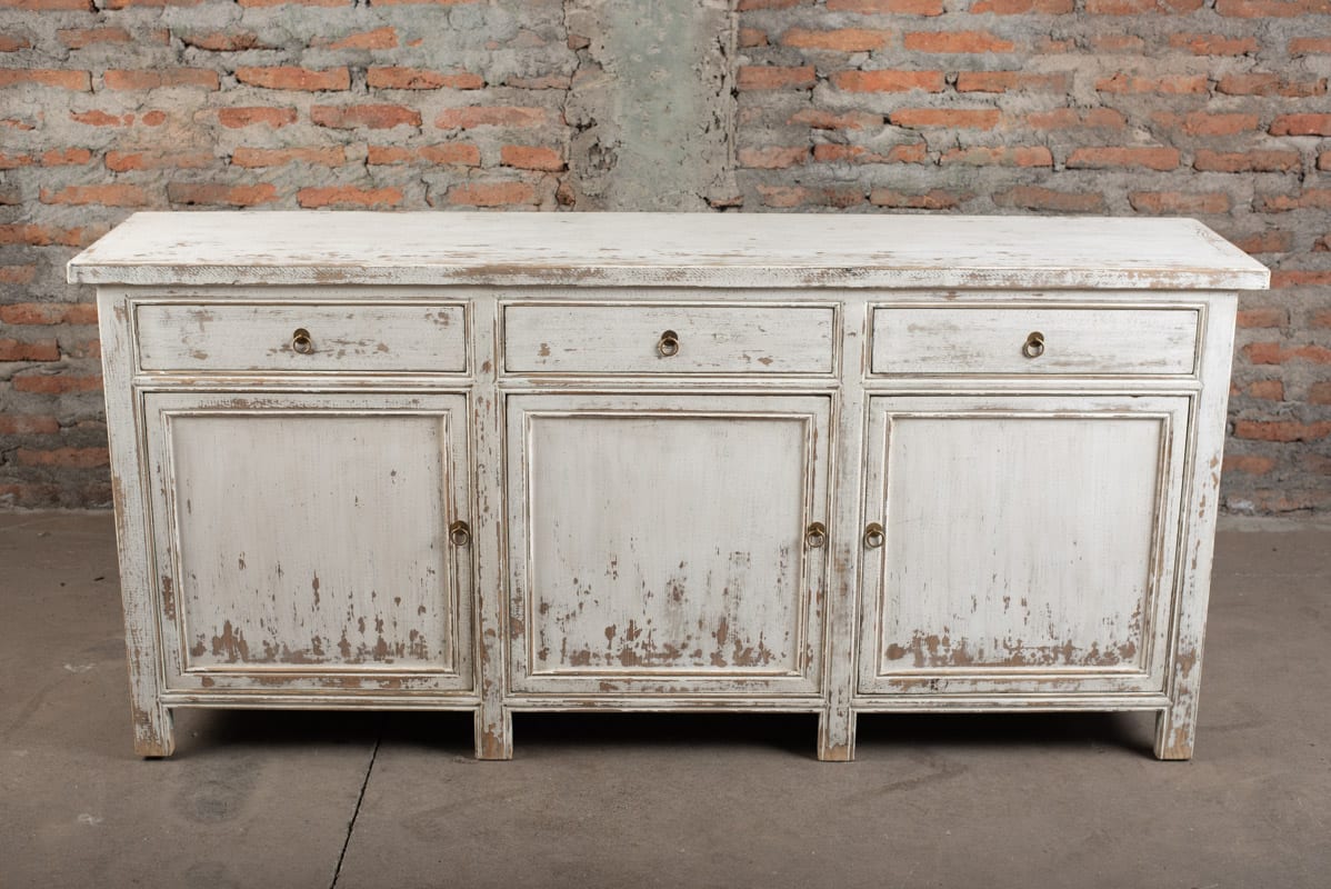 Mueble chino blanco decapado