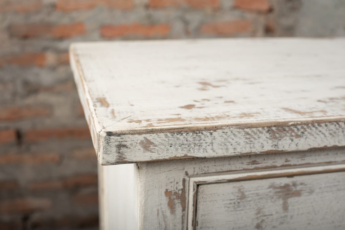 Mueble chino blanco decapado
