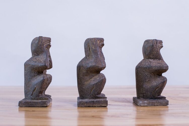 Trio Piedra monos sabios medianos - Imagen 4