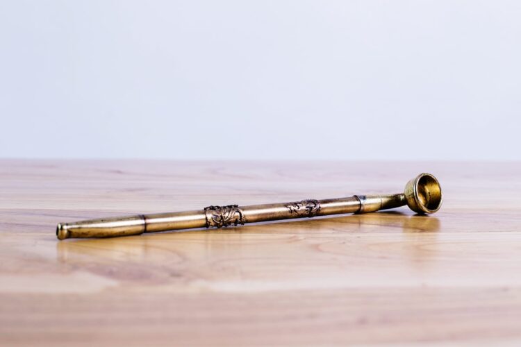 Pipa dorada 23cms