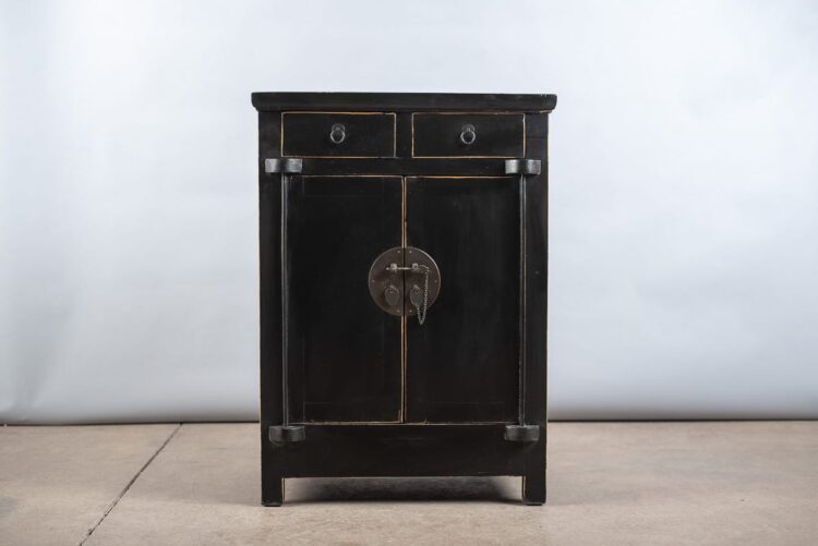 Mueble chino negro