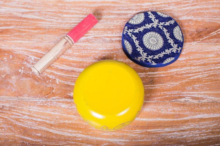 Cuenco tibetano amarillo 13cms - Imagen 3