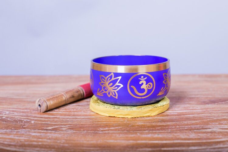 Cuenco tibetano morado 13cms