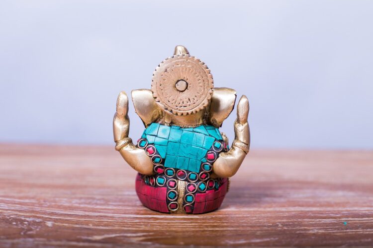 Ganesha de bronce y piedra - Imagen 3