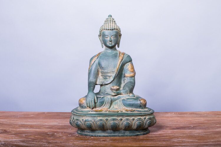Buda de bronce verde