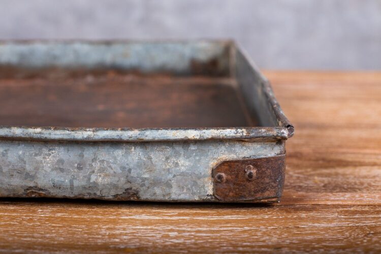 Bandeja rectangular de metal - Imagen 3