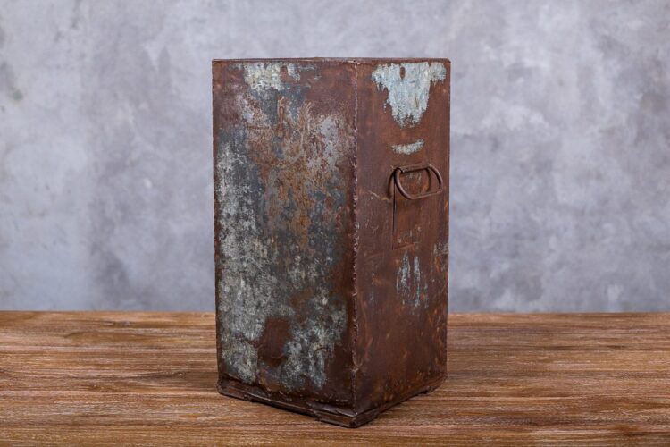 Contenedor antiguo - Imagen 3