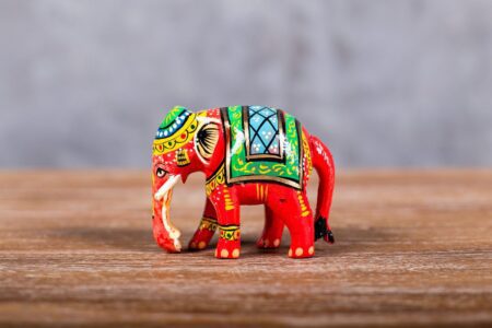 Mini elefante pintado