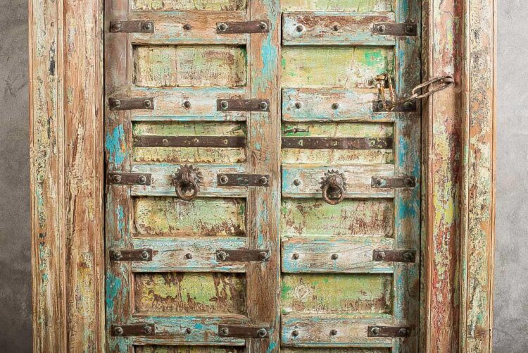 Puerta antigua celeste y verde - Imagen 4