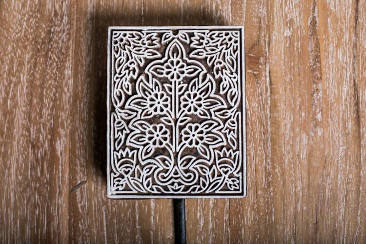 Perchero stamp tallado rectangular - Imagen 2