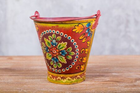 Balde pintado rojo