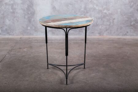 Mesa auxiliar fierro y madera redonda patas curvas