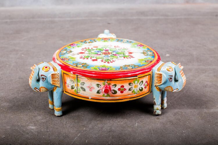 Mesa elefante pintada a mano - Imagen 5