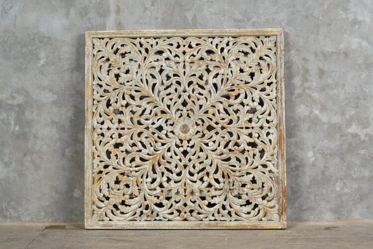 Panel/Respaldo de cama tallado 110x110 cms.