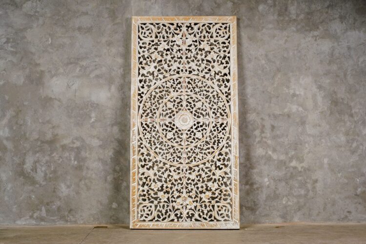 Panel/Respaldo de cama tallado 200x100 cms.