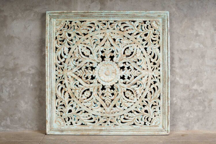 Panel/Respaldo de cama tallado 150x150 cms. celeste