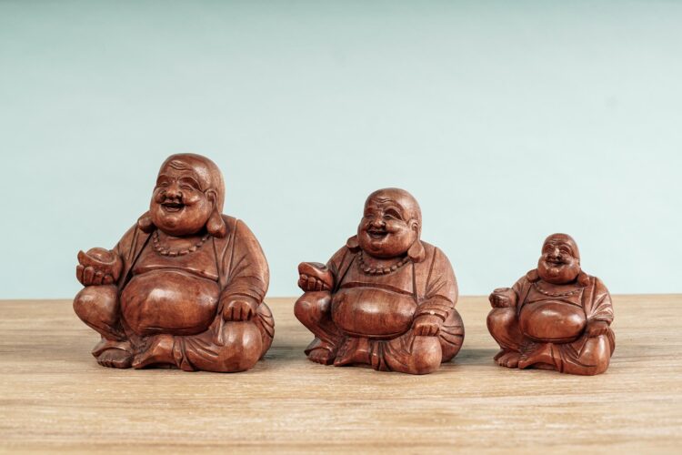 Buda feliz de madera oscura pequeño - Imagen 5