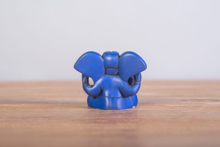 Ganesh orejón de resina 12 cms (3 colores) - Imagen 4