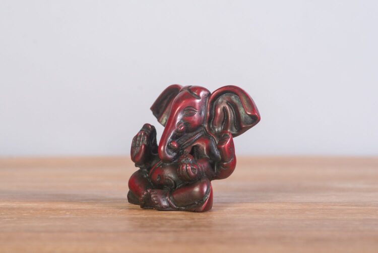 Ganesh orejón de resina 12 cms (3 colores) - Imagen 8