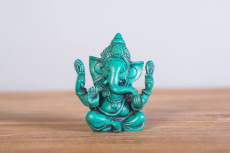 Ganesh de resina 15 cms. color turquesa