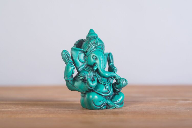 Ganesh de resina 15 cms. color turquesa - Imagen 2