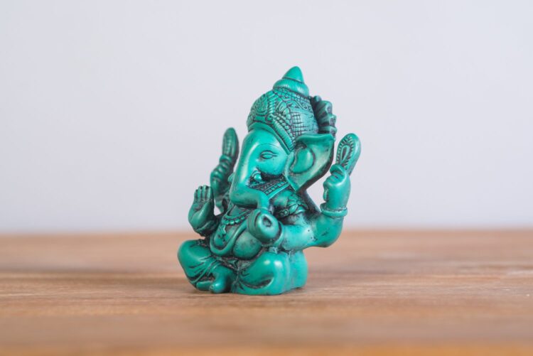 Ganesh de resina 15 cms. color turquesa - Imagen 3