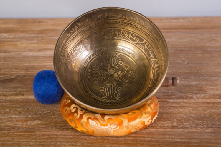 Cuenco tibetano 21 cms de diámetro - Imagen 3