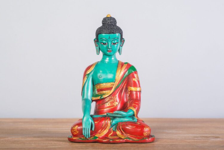 Buda de resina 27 cms. colores