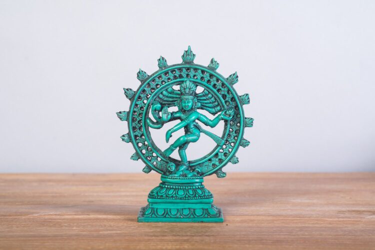 Nataraja de resina 23 cms. color turquesa