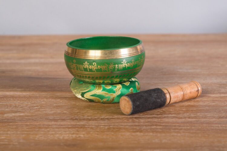 Cuenco tibetano verde 12 cms diámetro - Imagen 2