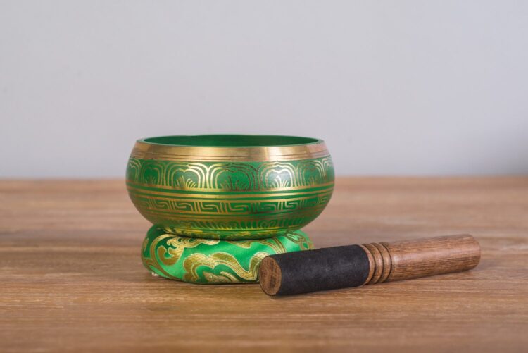 Cuenco tibetano verde 14 cms diámetro - Imagen 2