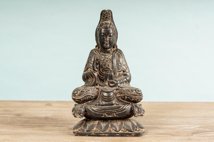 Figura Kwan Yin de Piedra Reconstituida