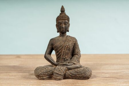 Figura Buda de Piedra Reconstituida