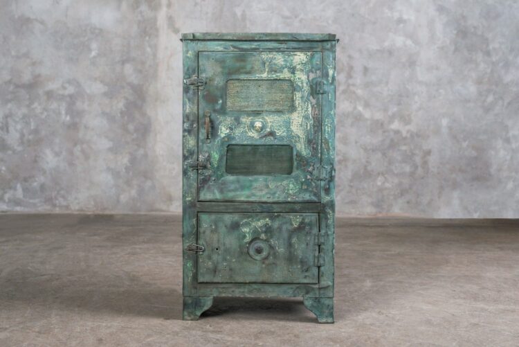 Mueble metálico dos divisiones