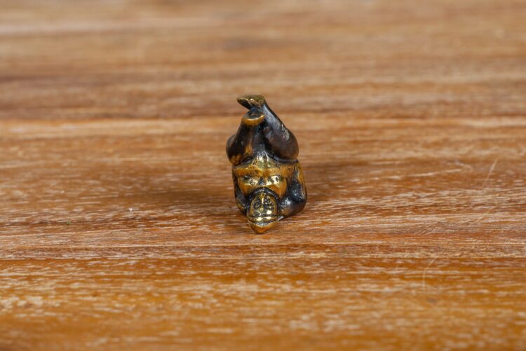 Figuras decorativas en poses de yoga - Imagen 9