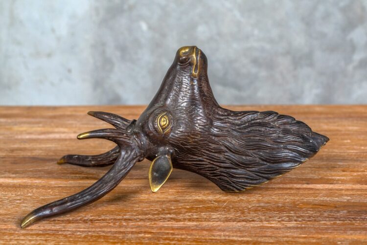 Cabeza de venado decorativa - Imagen 3
