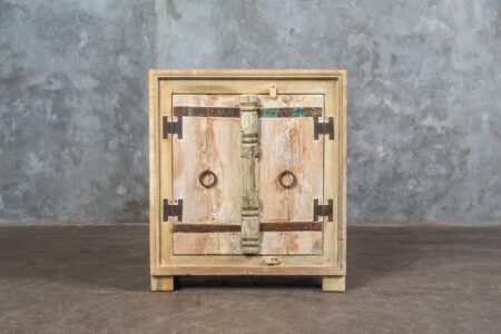 Mueble 2 puertas madera y fierro