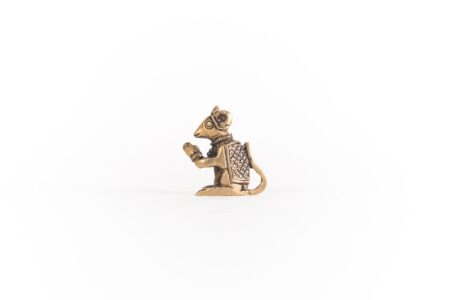 Ratita rezando bronce
